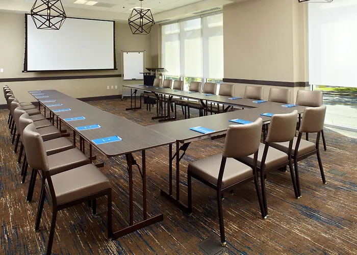Hyatt House Bloomfield Shadyside Hotel 3*
