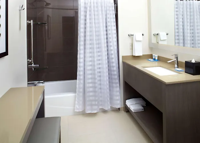 Hyatt House Bloomfield Shadyside 3*